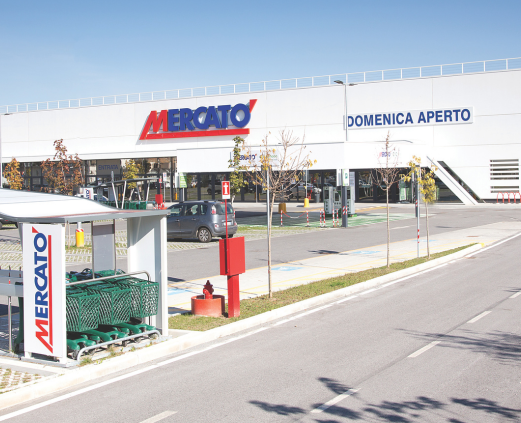 Primo superstore ad insegna Mercato